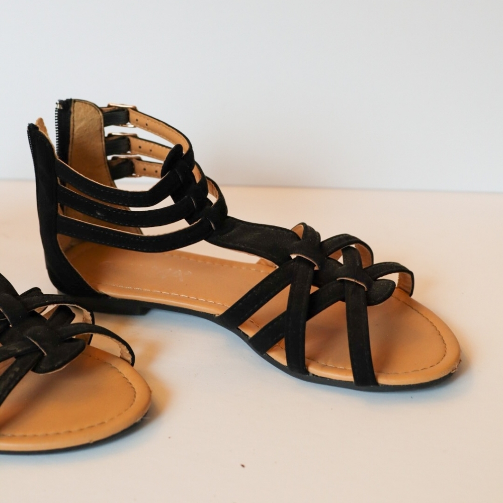 Gladiator Sandals Size 5.5 - Picture 4 of 8